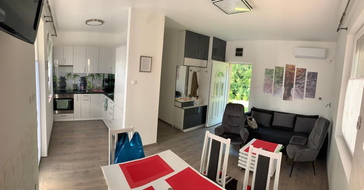 House Carlo Ponty Apartment Tass Екстериор снимка